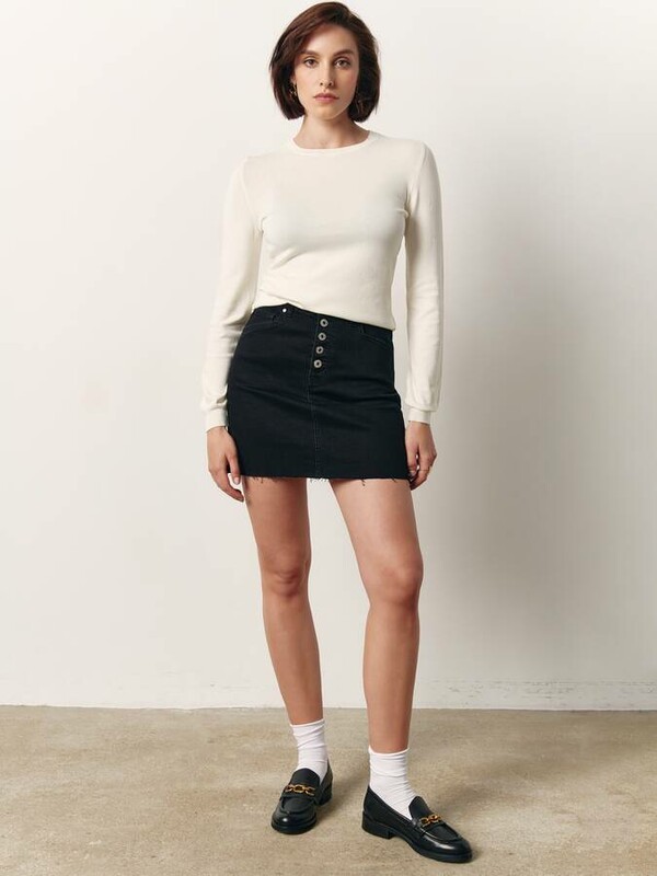 Вязаные джемперы CONTE LDK 278 Базовый джемпер прямого силуэта из пряжи с вискозой