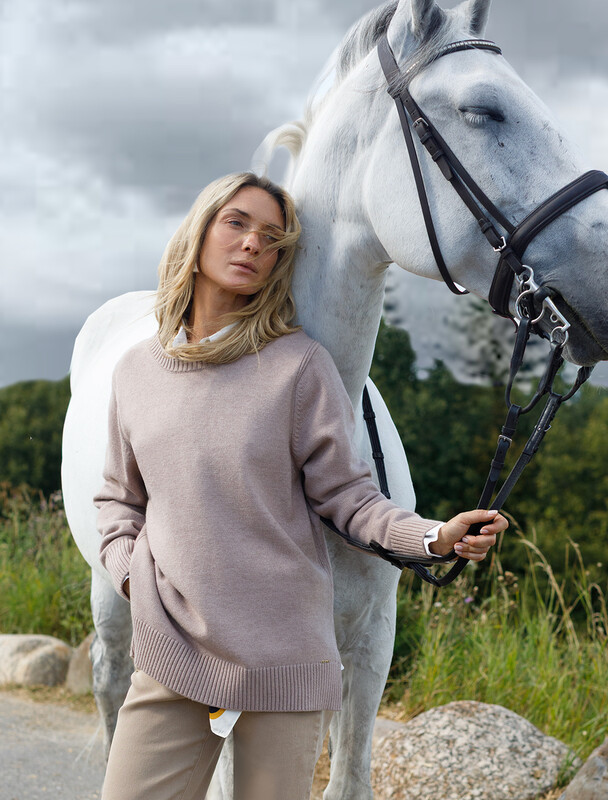 Джемпер из пряжи с кашемиром