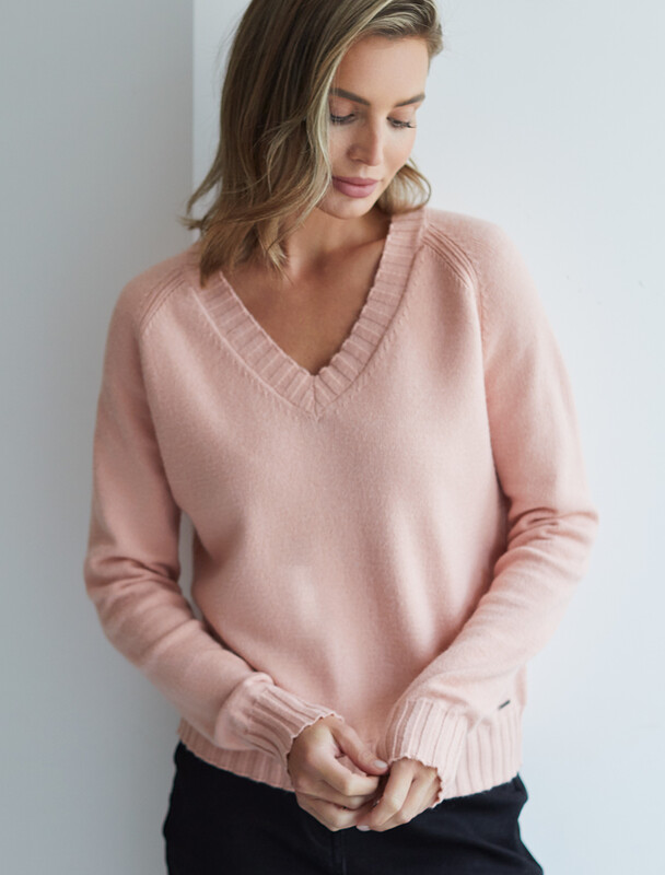 Джемпер с V-вырезом из пряжи с кашемиром