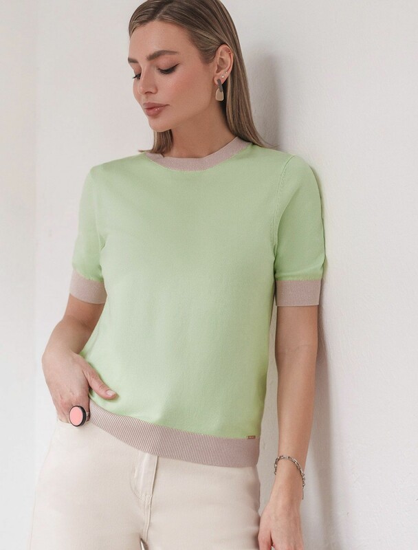 Джемпер с коротким рукавом тонкой вязки из вискозы с люрексом