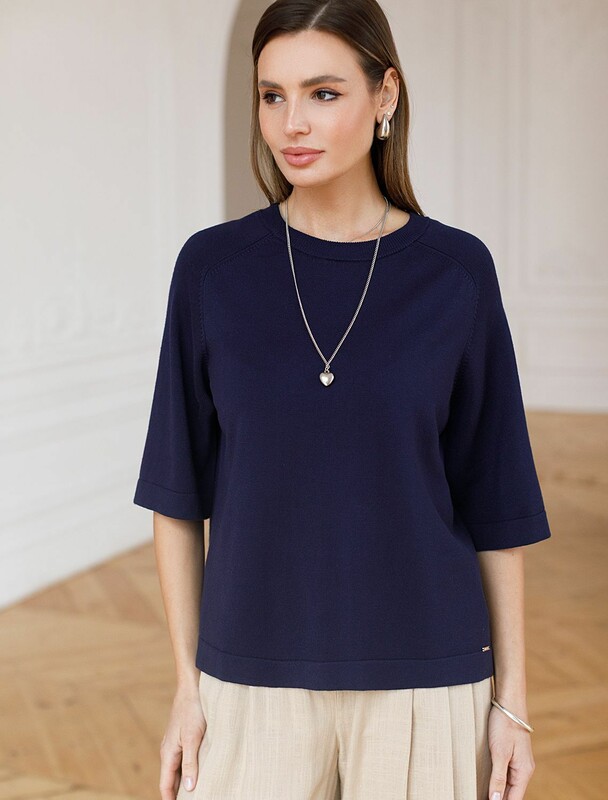 Свободный джемпер с рукавом 3/4 тонкой вязки из вискозы