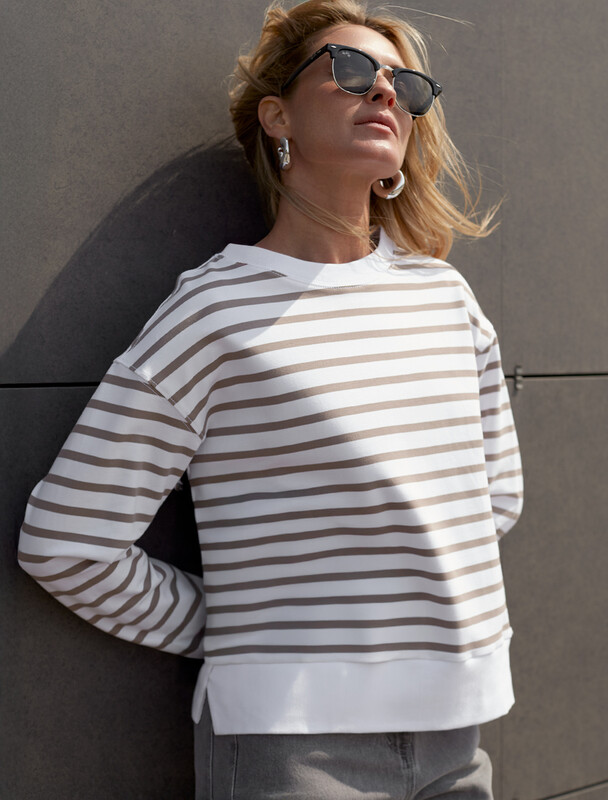 Джемпер из тонкого премиального футера с эластаном