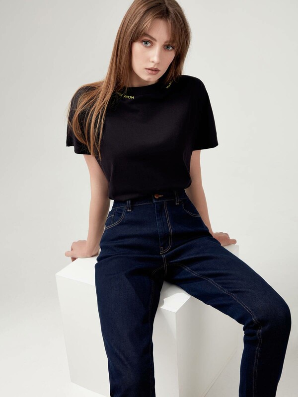 Футболки CONTE LD 1738 Свободная футболка из хлопка с вышивкой