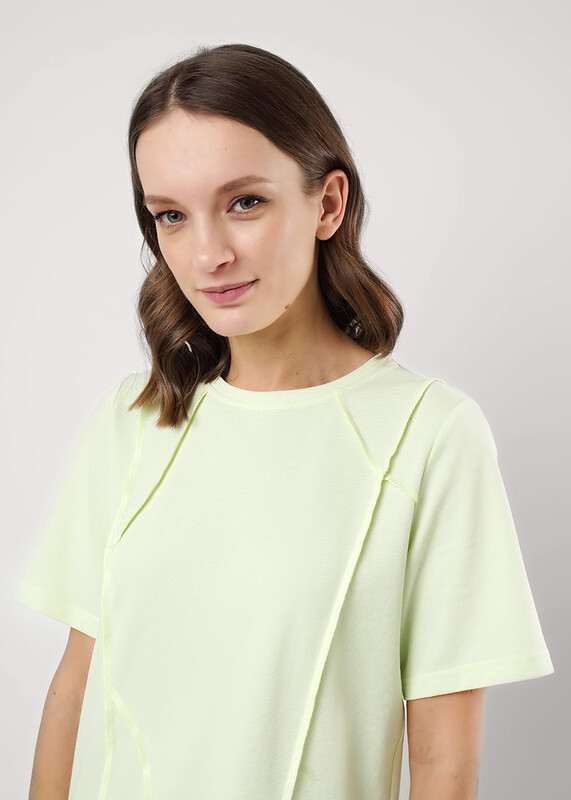 Футболка женская