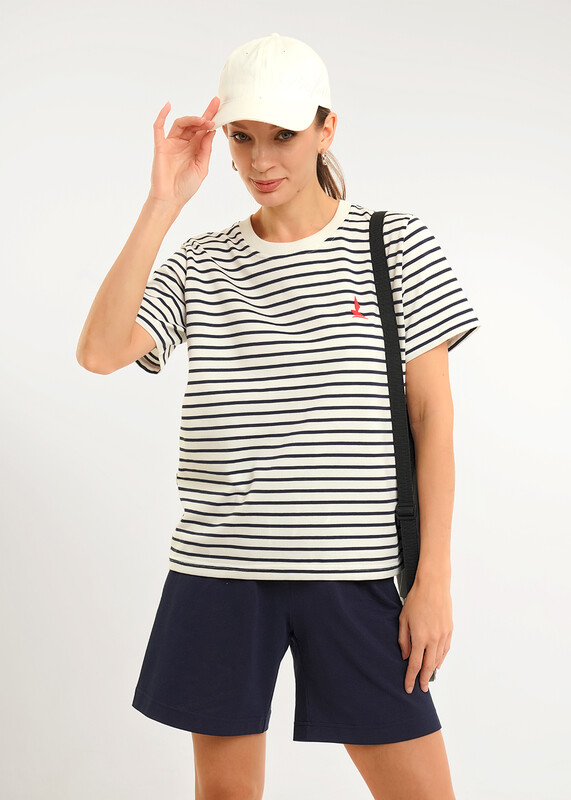 Футболка женская