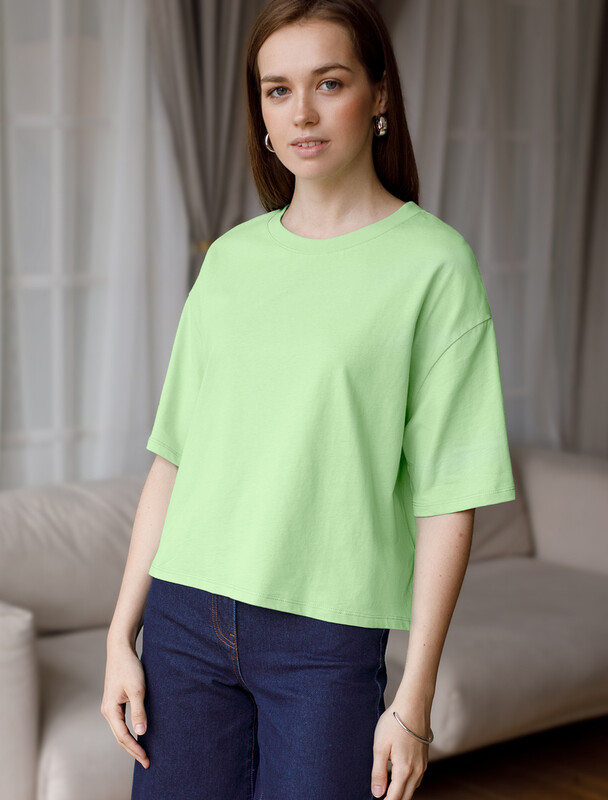 Укороченная футболка силуэта овер-сайз