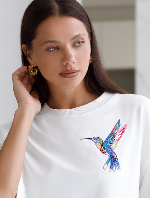 Футболка из эластичного футера с авторским принтом