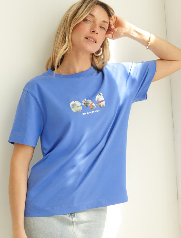 Футболка из премиального хлопка с принтом фольгой