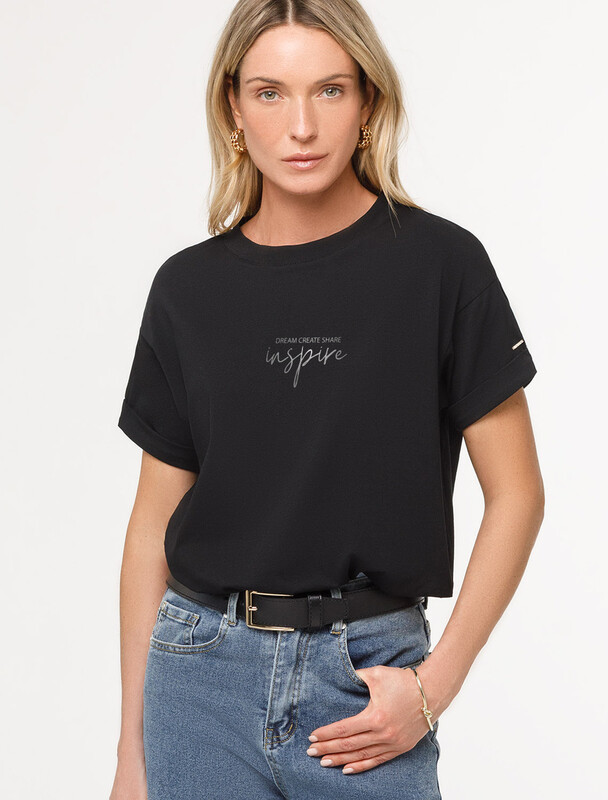 Футболка из премиального хлопка с авторским принтом