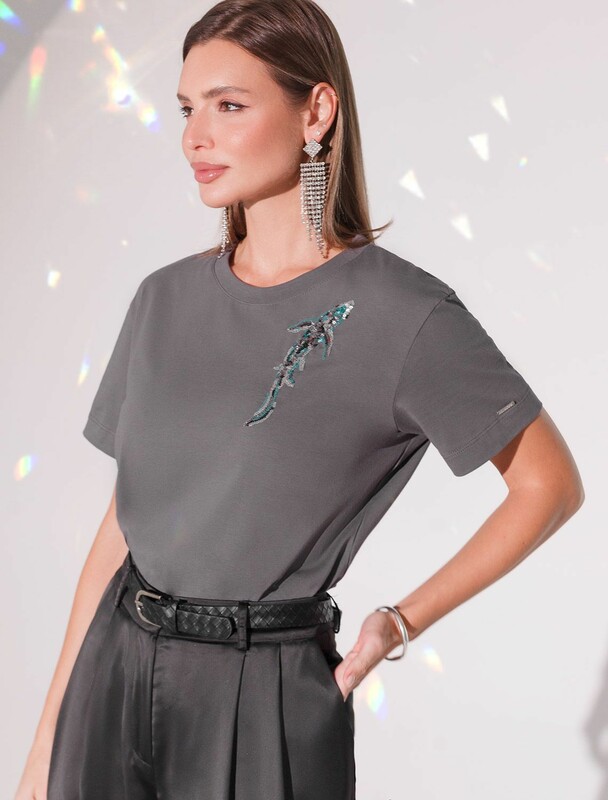 Нарядная футболка с принтом фольгой из премиального хлопка с эластаном