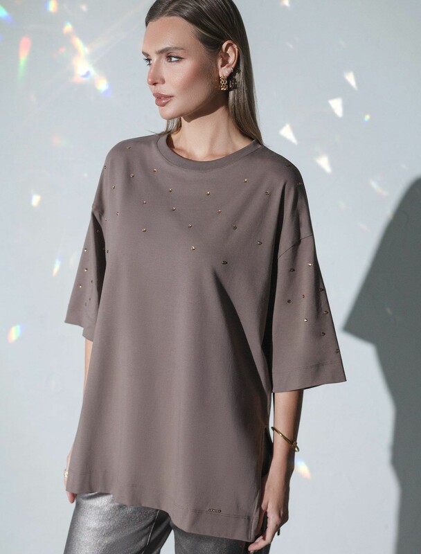 Футболка оверсайз с принтом стразами из премиального хлопка с эластаном