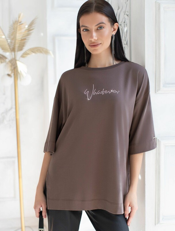 Футболка оверсайз с принтом стразами из премиального хлопка с эластаном