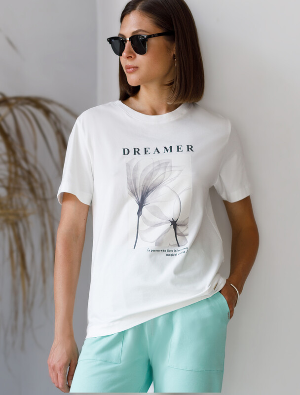 Футболка из премиального хлопка с авторским принтом