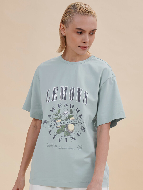 Футболка женская