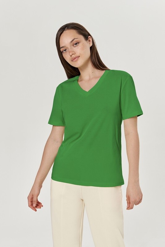 Футболка:жен. МОДЕЛЬ 40