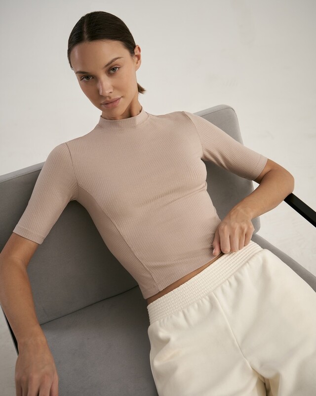 Футболка:жен. МОДЕЛЬ 33