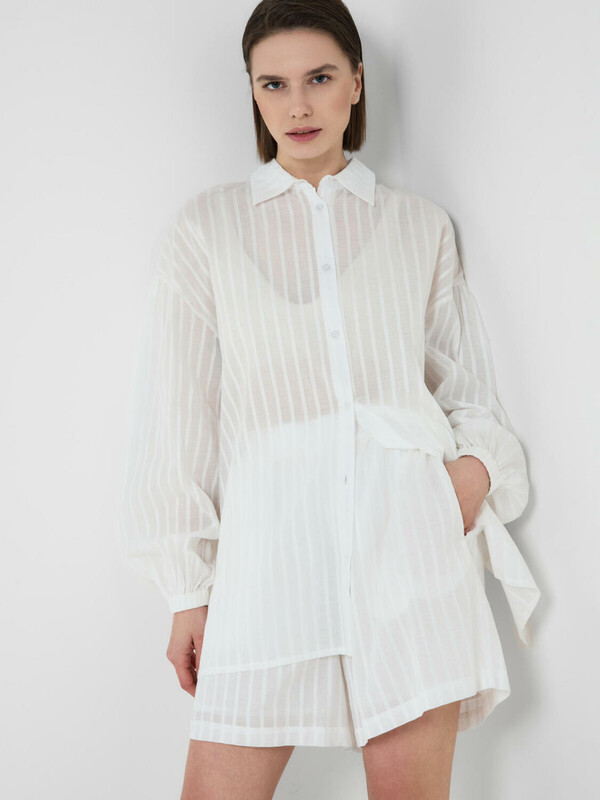 Комплект текстильный для женщин: рубашка, шорты