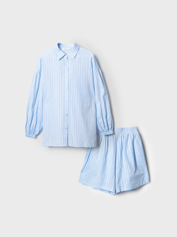 Комплект текстильный для женщин: рубашка, шорты