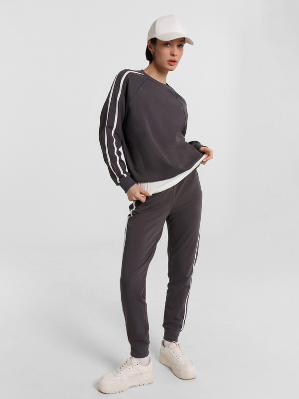 КОМПЛЕКТ ЖЕНСКИЙ (ДЖЕМПЕР, БРЮКИ) 372418