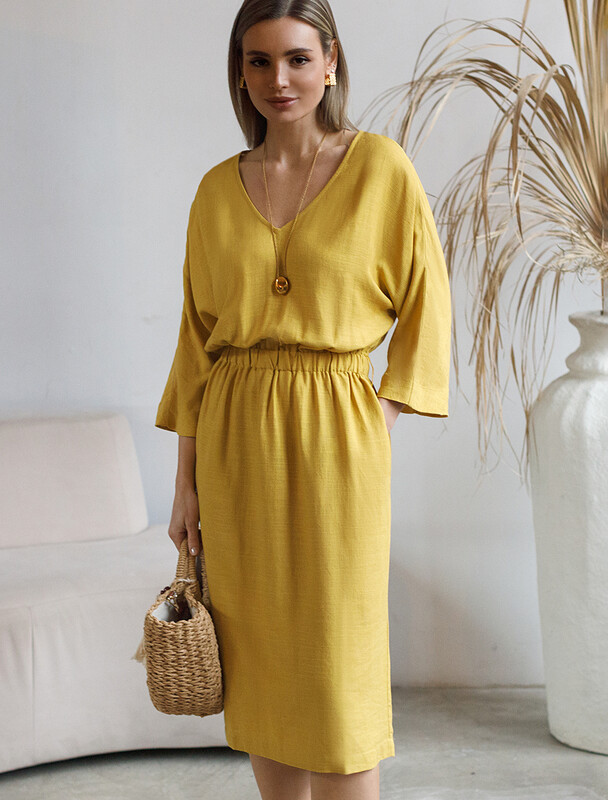 Платье с цельнокроеным рукавом изо льна с вискозой