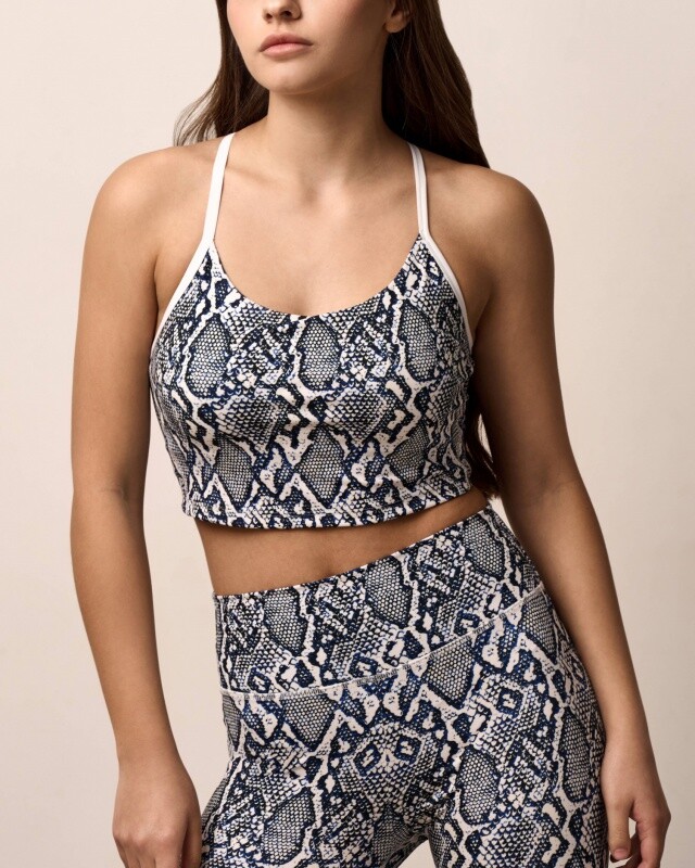 Топ спортивный:жен. МОДЕЛЬ 13