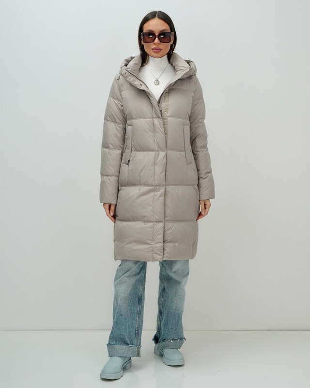 Пальто зимнее утепленное с капюшоном женское бежевого цвета 7618B