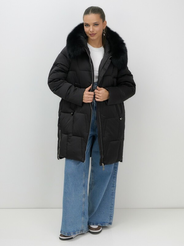 Пальто зимнее утепленное с мехом и капюшоном тренд черного цвета 7630Ch