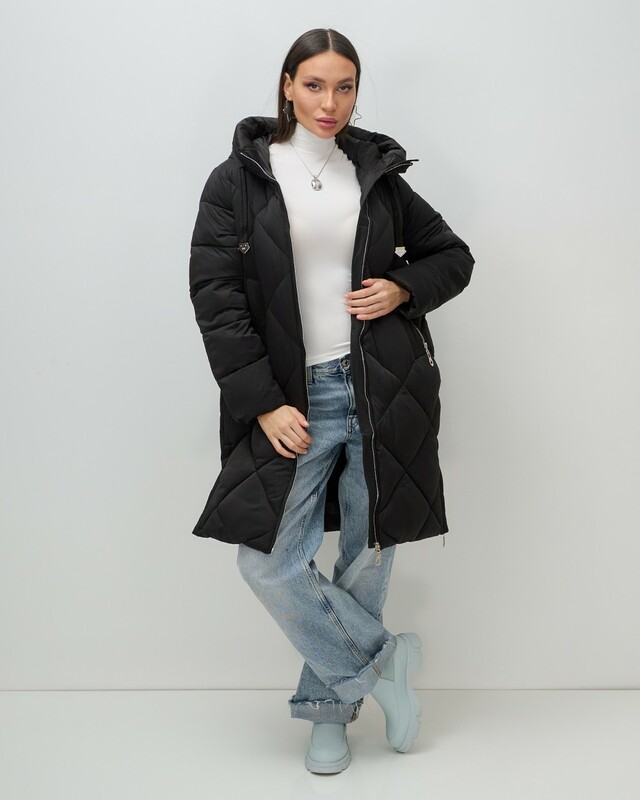 Пальто зимнее утепленное с капюшоном женское черного цвета 7637Ch