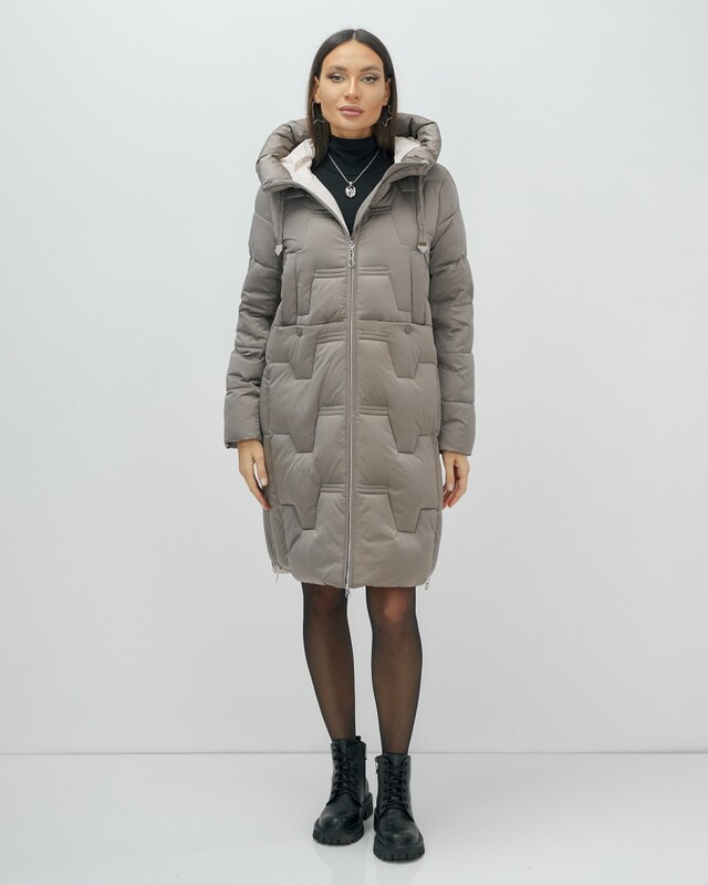 Пальто зимнее утепленное с капюшоном женское серого цвета 7638Sr