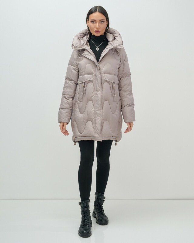 Куртка зимняя женская с капюшоном модная светло-коричневого цвета 7653SK