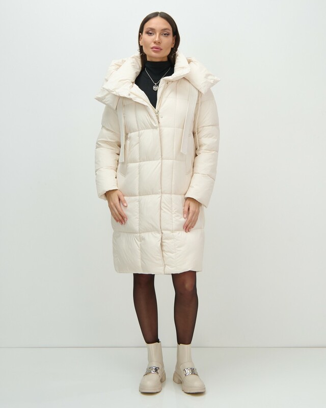 Пальто зимнее утепленное с капюшоном женское бежевого цвета 7700B