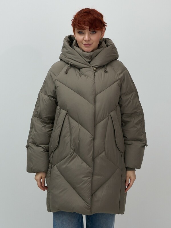 Пальто двубортная зимнее утепленное женское светло-коричневого цвета 7732SK