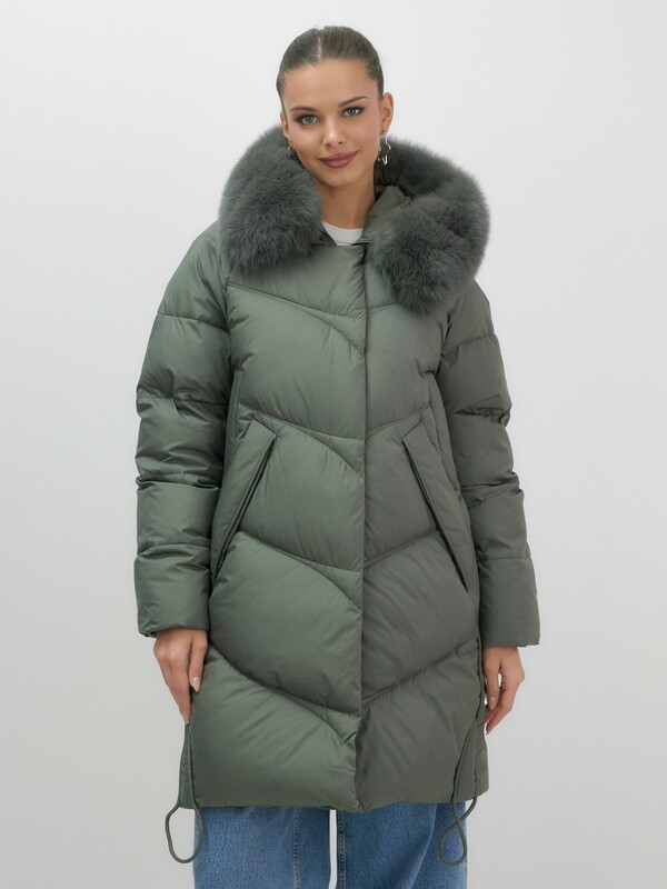 Пальто зимнее утепленное с мехом и капюшоном тренд цвета хаки 7745Kh