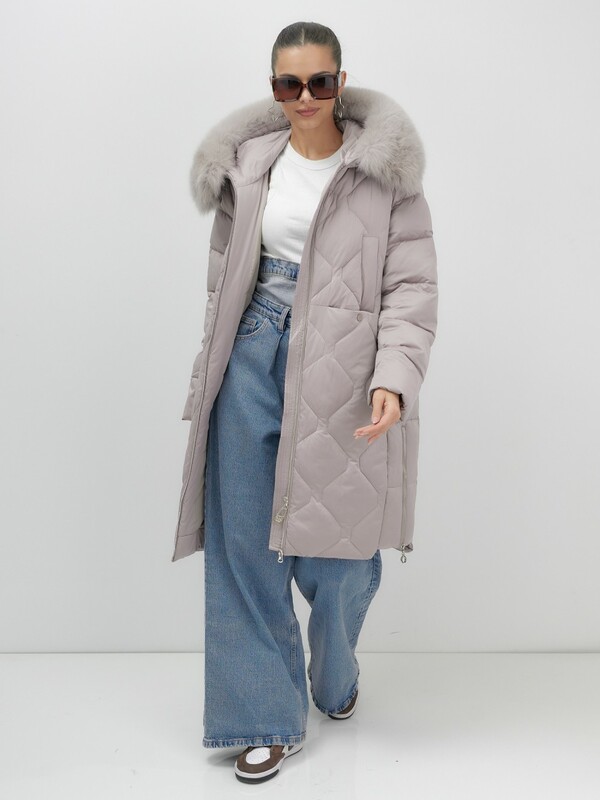 Пальто зимнее утепленное с мехом и капюшоном тренд светло-коричневого цвета 7753SK