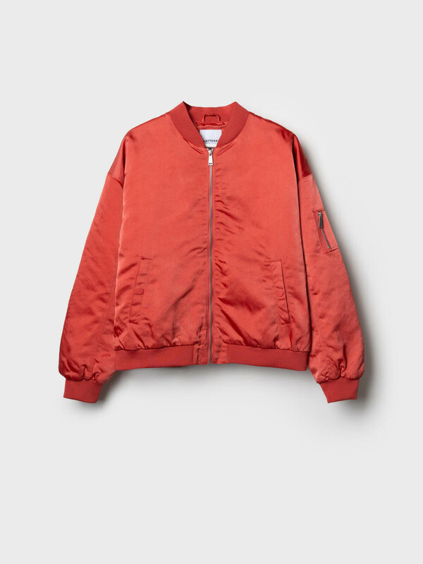 Куртка текстильная для женщин (бомбер)