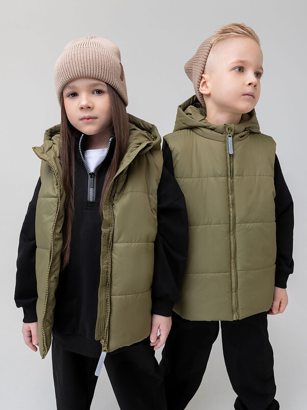 Жилет с капюшоном