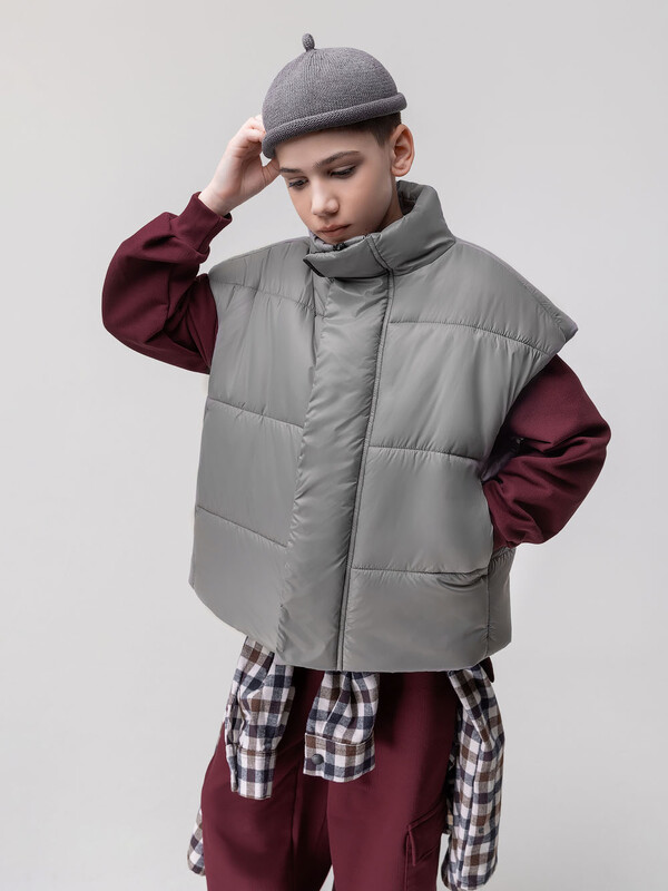 Жилет утеплённый с утяжкой