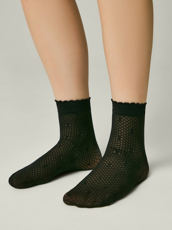 CONTE Тонкие носки в горошек на сетке MONA